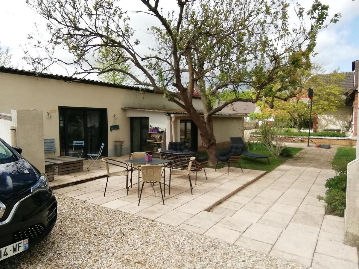 Le Clos Des Feugrais Apartment *